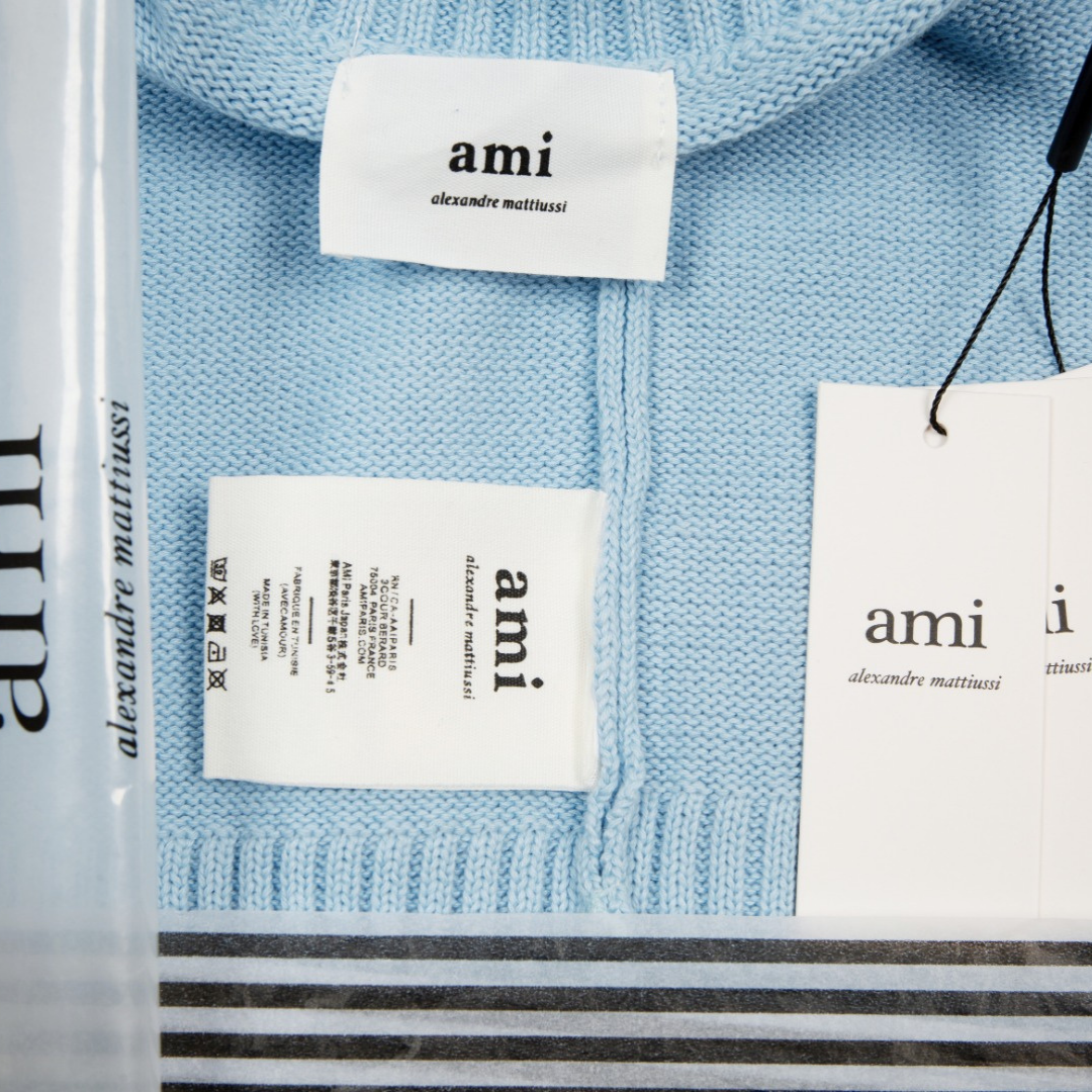 Pull Ami Paris Bleu Cœur Blanc