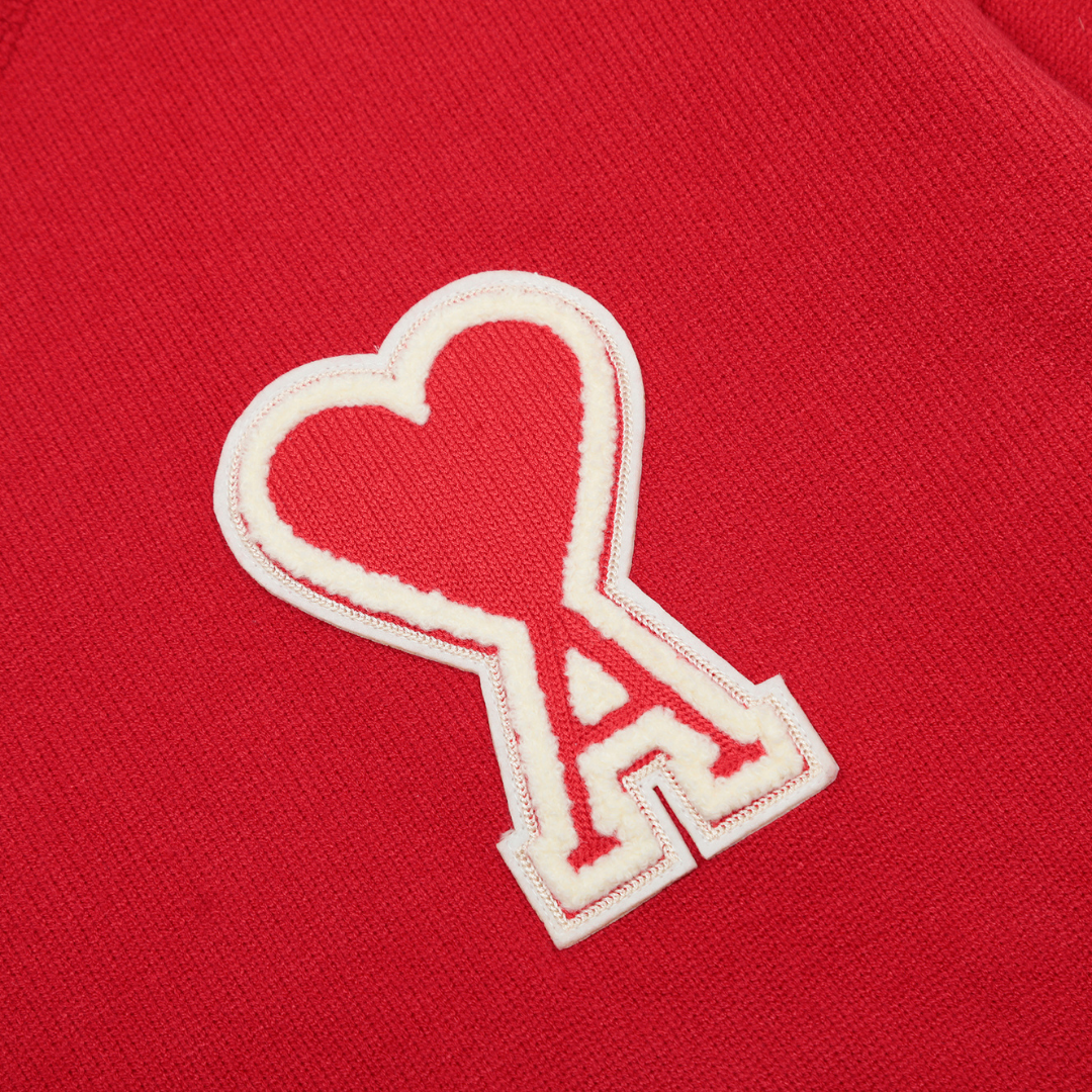 Ami Paris Roter Pullover mit Herz