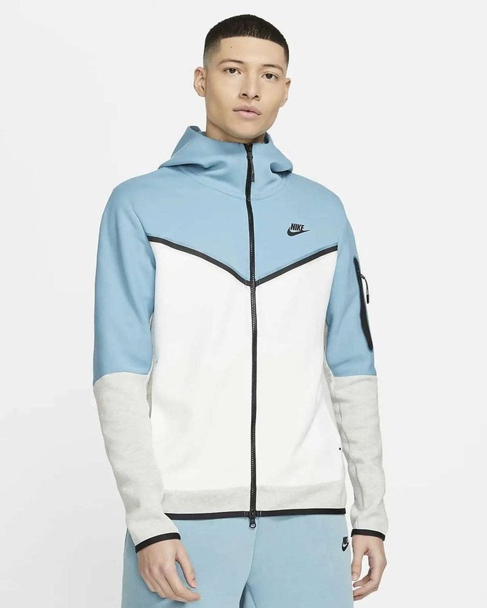 Nike Tech Fleece Trainingsanzug Babyblau