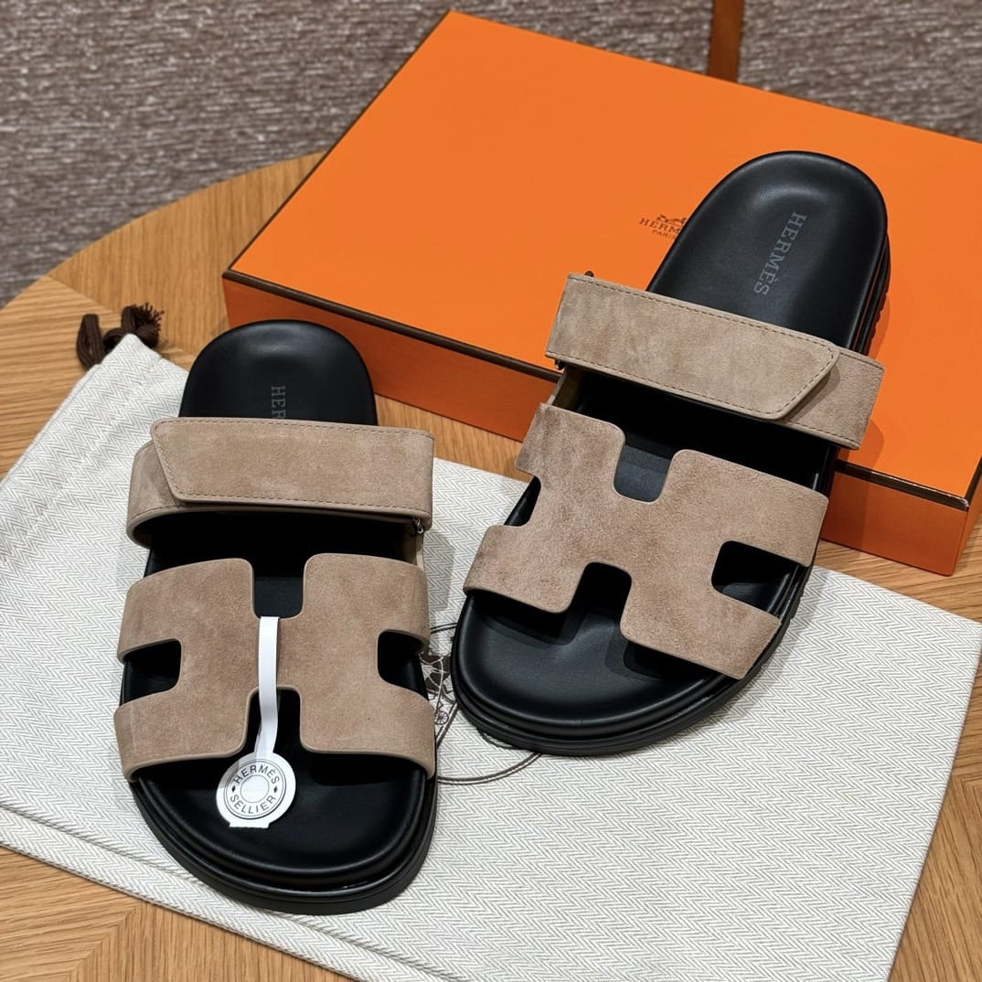 Hermès Karamell-Zypern-Sandalen