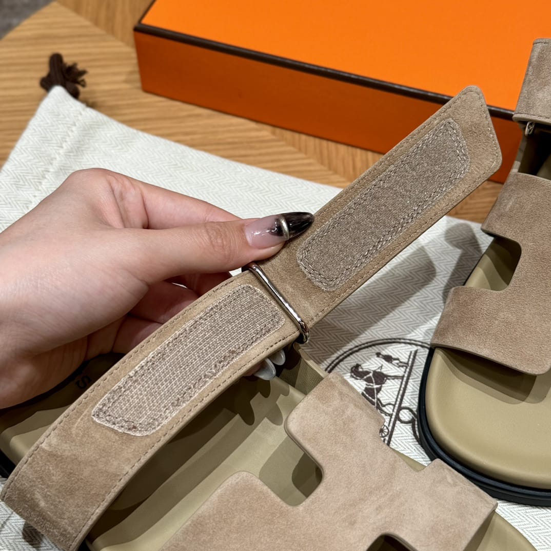 Hermès Beige Zypern Sandalen