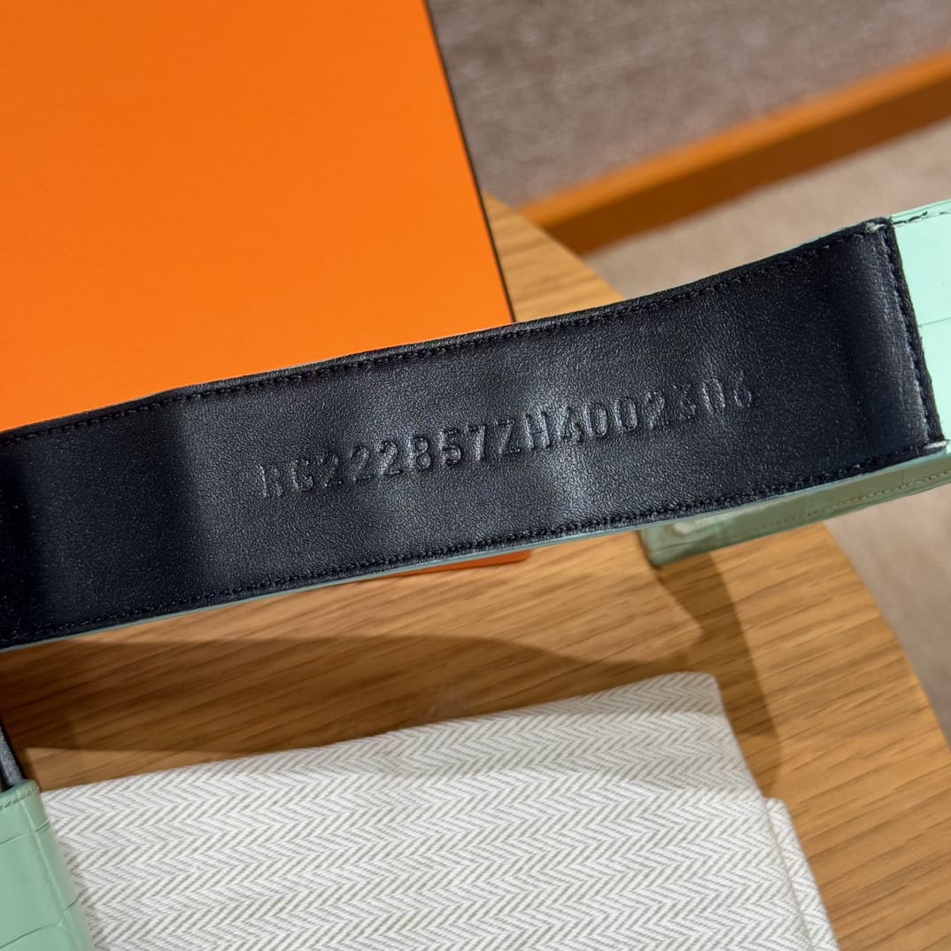 Hermès Cyprus Sandalen Cayman Blau