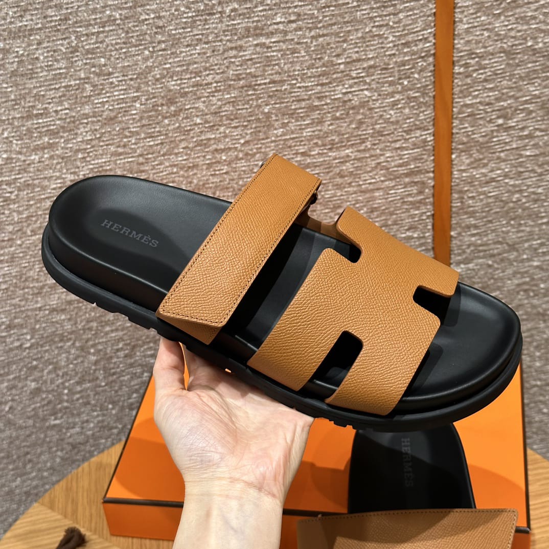 Hermès Braune Zypern-Sandalen