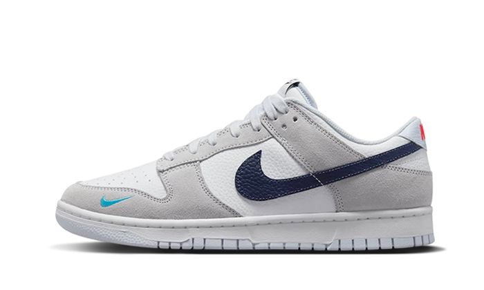 Dunk Low Mini Swoosh Mitternachtsblau