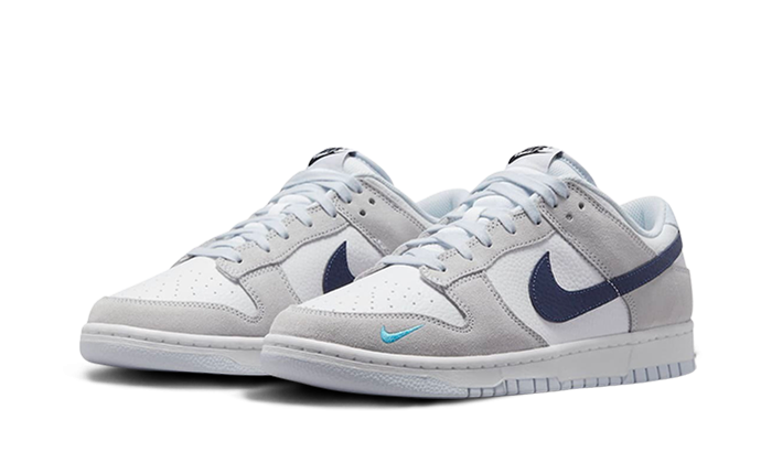Dunk Low Mini Swoosh Mitternachtsblau