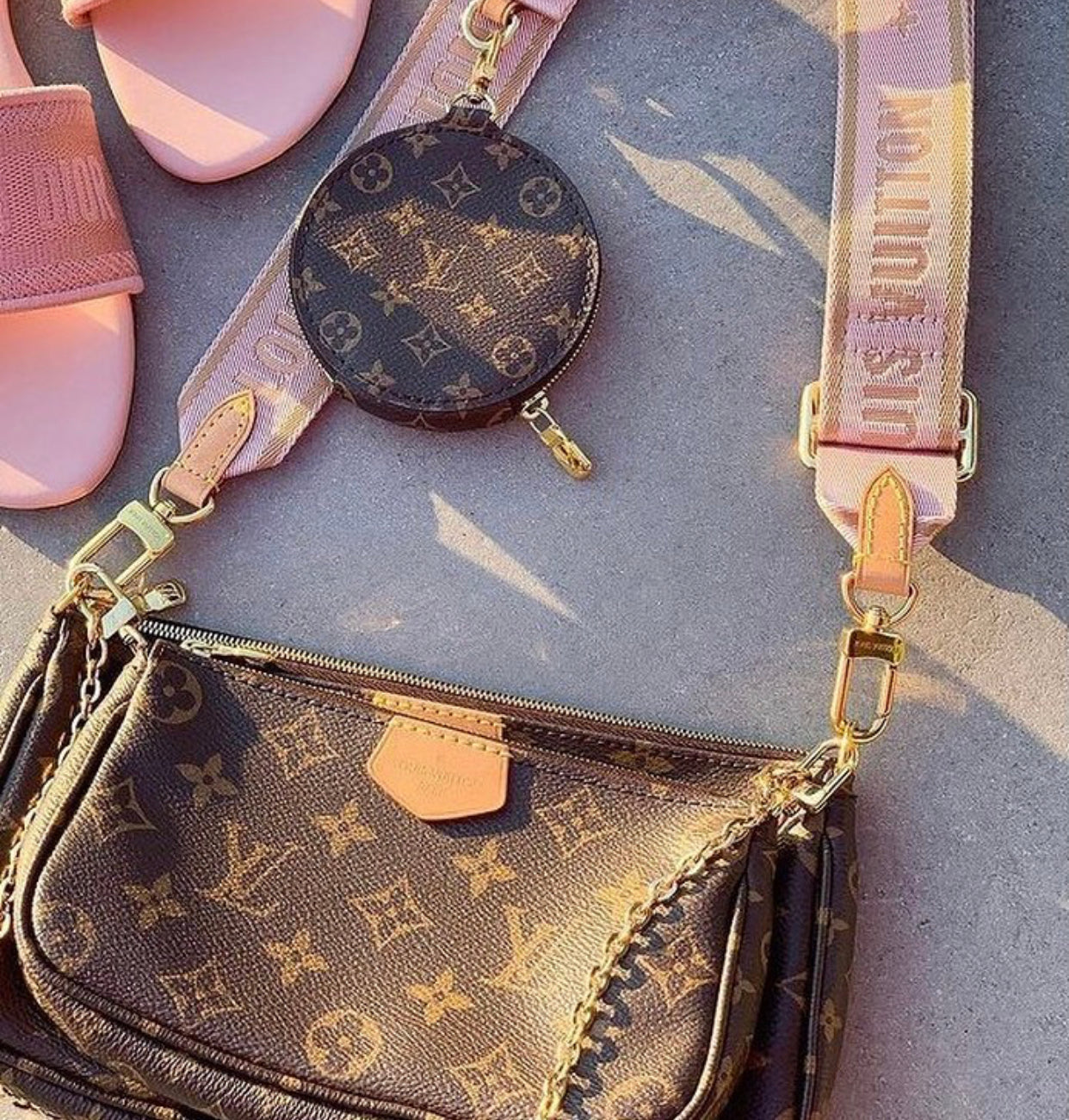 Louis Vuitton Multi Pocket