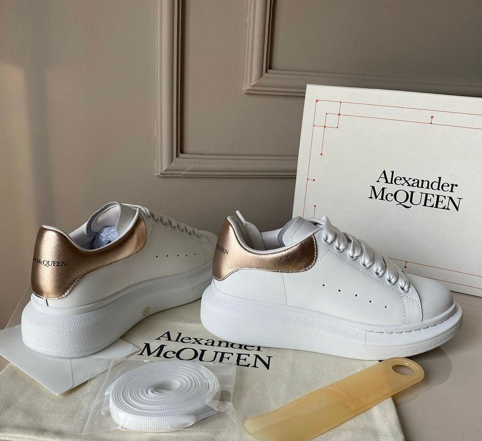 Alexander McQueen Nude