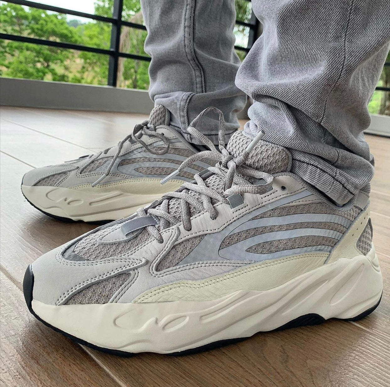 Yeezy Boost 700 V2 White Grey