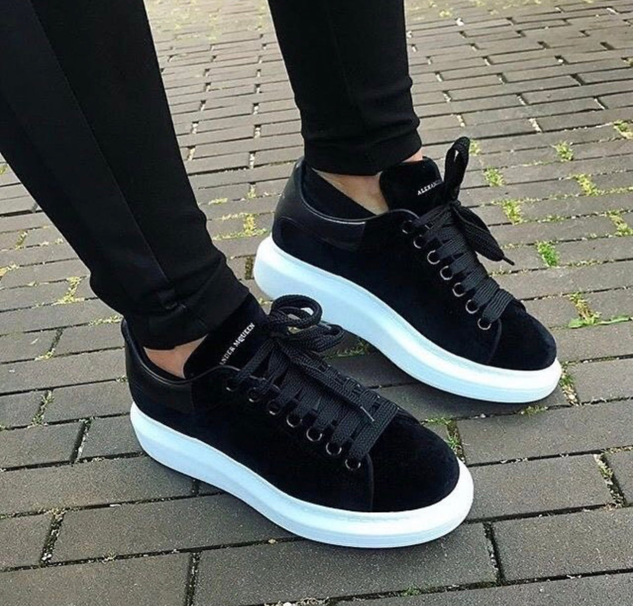 Alexander McQueen Noir/Blanc Velour