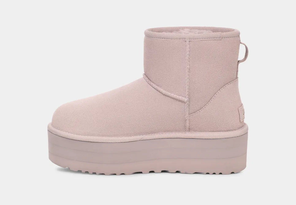 Klassischer Mini-Plateaustiefel