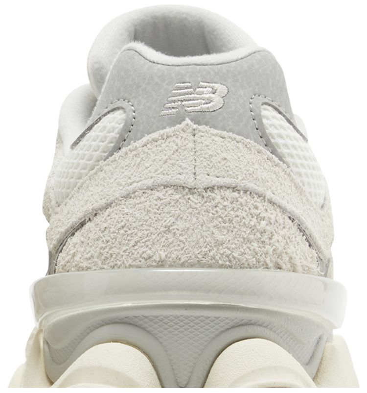 New Balance 9060 Meersalz