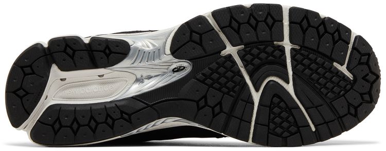 New Balance 1906R Schwarz Weiß