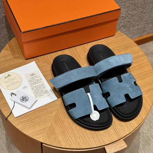 Hermès Zypern-Sandalen aus blauem Wildleder