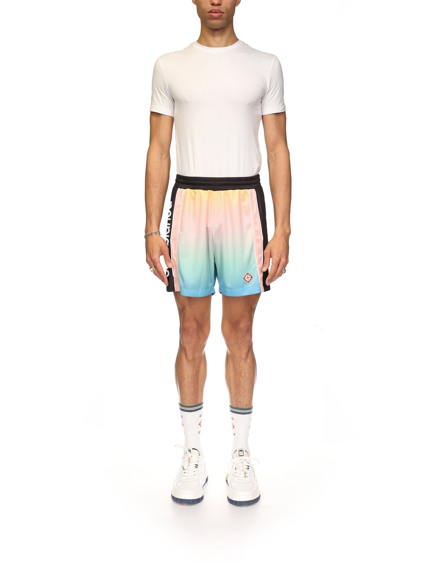 Fußballshorts mit pastellfarbenem Farbverlauf