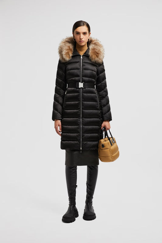 Lange Sherling-Daunenjacke mit Kapuze von Leersie in Schwarz und Beige